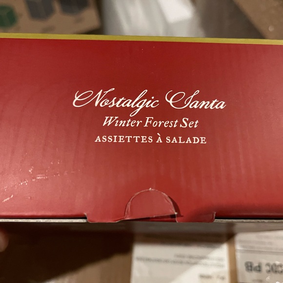 Pottery Barn Nostalgic Santa Winter Forrest Salad Plate Set of 4 - NIB - Picture 3 of 8